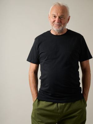 Kitchener Items - Clark Basic T-shirt Black