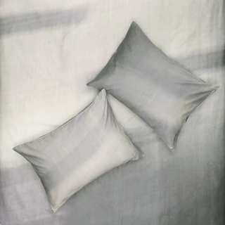 ZigZag Zürich Silhouette Pillow Cases by Michele Rondelli - 50 x 70cm