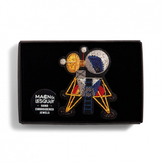 Macon&Lesquoy - Capsule Lunaire - Hand Embroidered Brooch