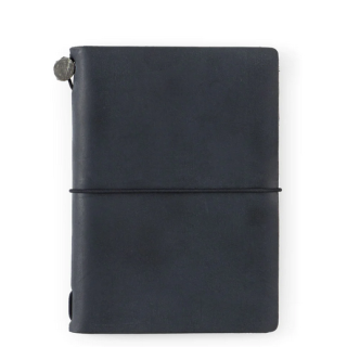 TRAVELER'S notebook - Black (Passport Size) 