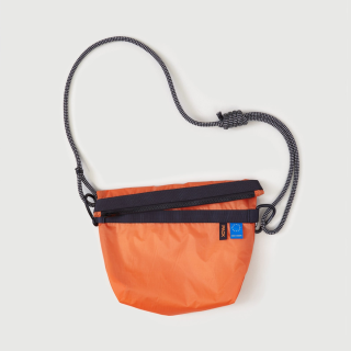 PACKBAGS - Fold Sling Medium with Chunky Rope Strap: Curium Orange/ Lead Black