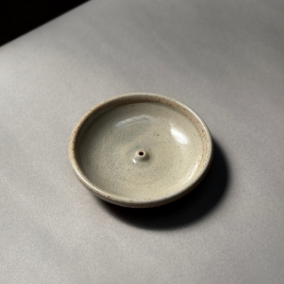 Incausa: Stoneware Incense Holder Celadon