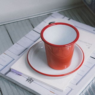 Falcon Enamelware Tumbler - Pillarbox Red