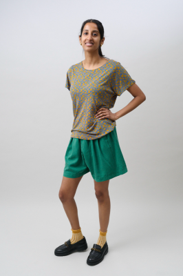Kitchener Items - Audrey Print Tee Flowers - Wood Rush