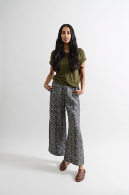 Kitchener Items - Erin SS Struktur Top Olive
