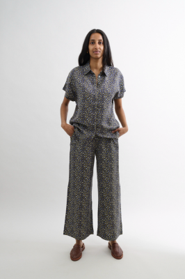 Kitchener Items - Pantaloni Elastico Pants Leo Print Green Moss