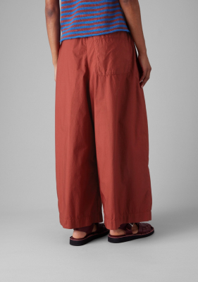TOAST Pleated Cotton Poplin Pull On Trousers - Brick