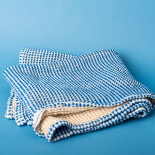 Sula - SECA Shower Towel Blue 