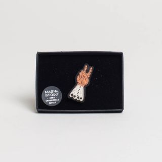 Macon&Lesquoy - Victory - Hand Embroidered Brooch