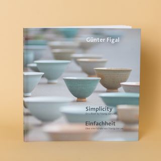 Simplicity on a Bowl/ Einfachheit Über eine Schale