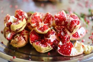Epice de Shira Iranian pomegranate molasses 