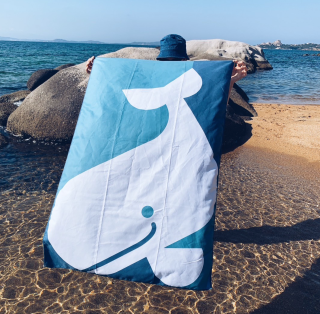 Büro Destruct «mAARE Whale» Beach Towel