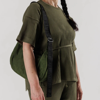 Baggu Medium Nylon Crescent Bag - Bay Laurel