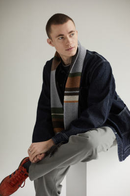 Wallace#Sewell Strathay Scarf - Fog