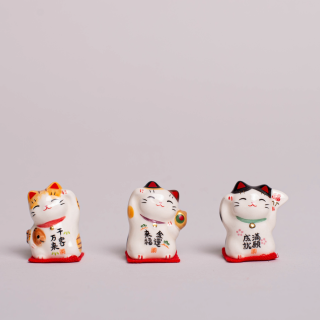 Lucky Cat Maneki Neko