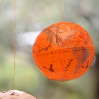 Japanproxy - Paper Balloon Globe Letter Set Orange